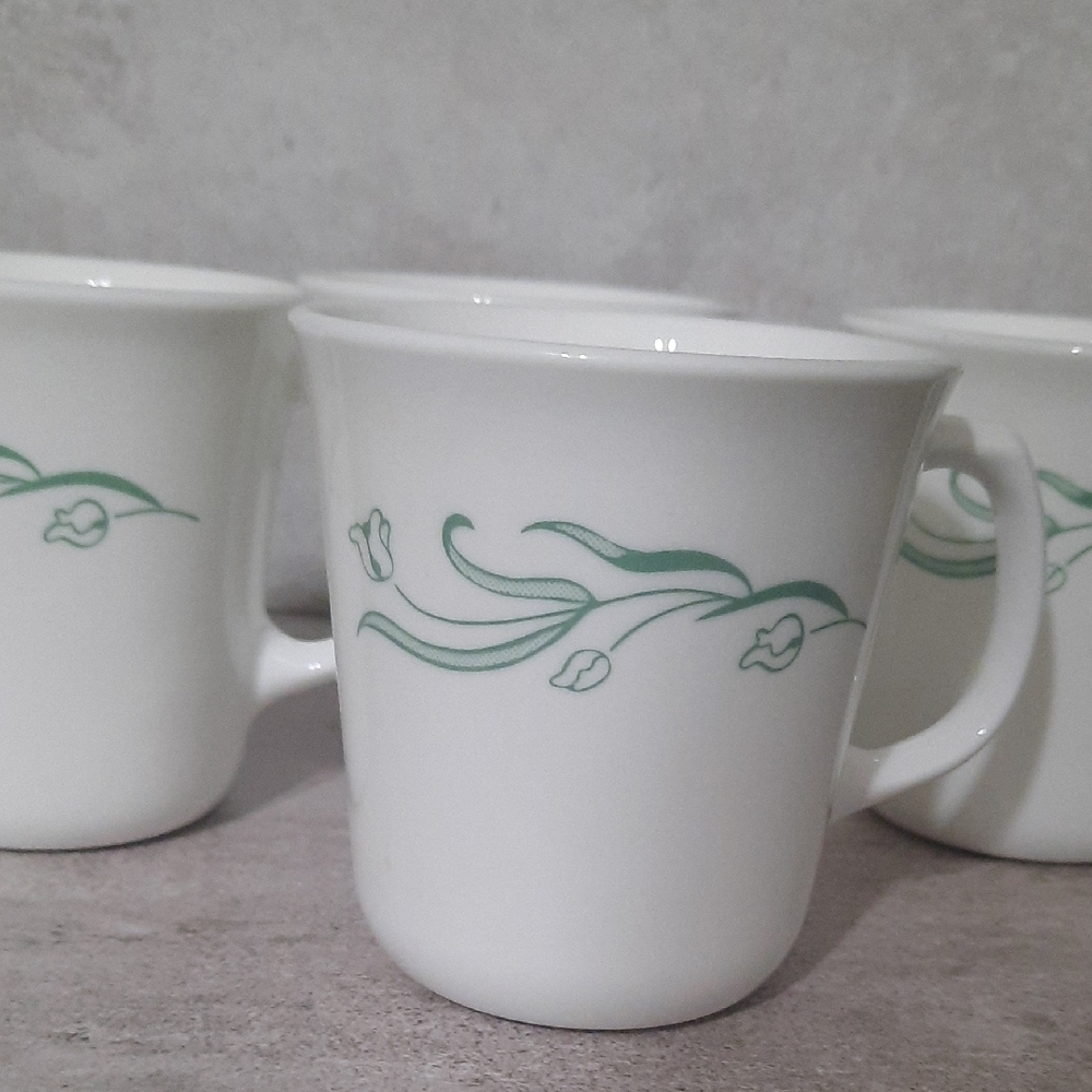 4 Pc Vintage Corelle By Corning Emily Pattern White Mugs with Green Leaf Design. - Picture 2 of 9